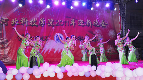 太阳集团tcy8722举办2011年迎新晚会