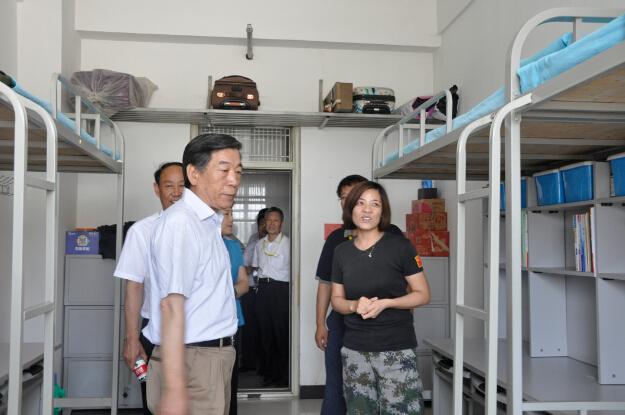 河北省民办教育协会闫春来会长一行莅临我校调研指导