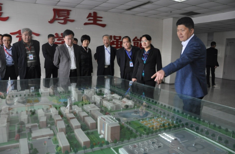 副市长杨伟坤一行莅临我校调研指导工作