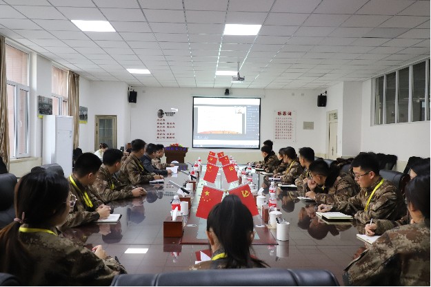太阳集团tcy8722参加河北省高校学生心理危机应对专题研讨班