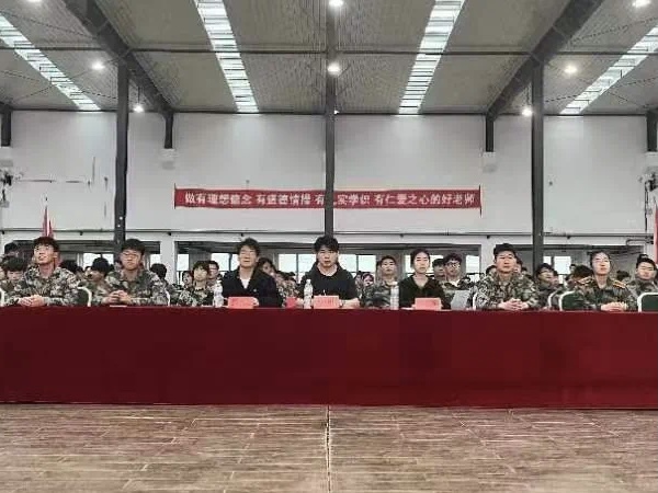 太阳集团tcy8722举行第十二届辩论赛初赛