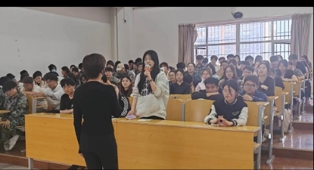 我校召开2023-2024学年第二学期教学信息员大会暨学生座谈会